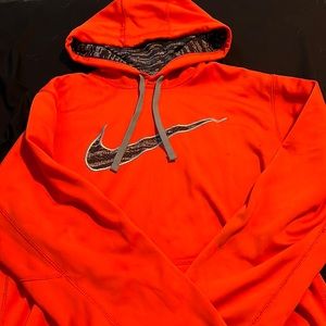 nike hoodie